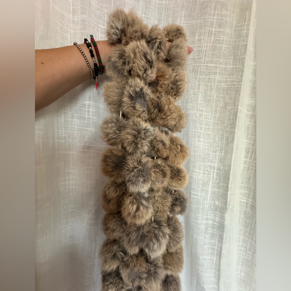REAL RABBIT Fur Pom Pom Scarf